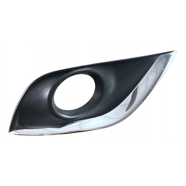 Moldura Farol De Milha Nissan Versa Lado Direita 1.6 2019 Preto