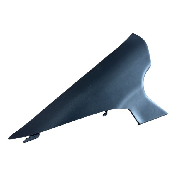 Moldura Coluna Traseira Esquerda Nissan Versa 2020