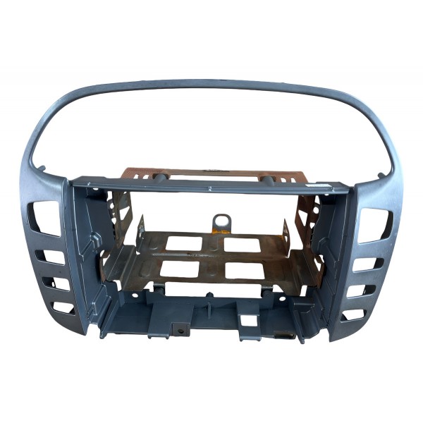 Moldura Central Multimídia Fiat Bravo 11-15 Marcas De Uso Prateado