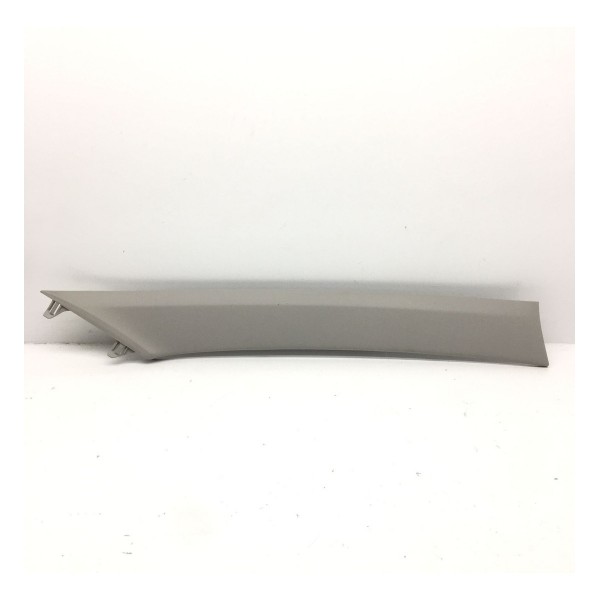 Acabamento Coluna Direita Parabrisa Kwid 1.0 2022 (34292)