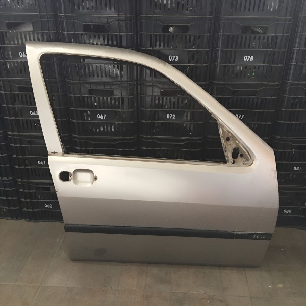 Porta Fiat Tempra 4 Portas 93 A 1997 Usada Dianteira Direita Cinza