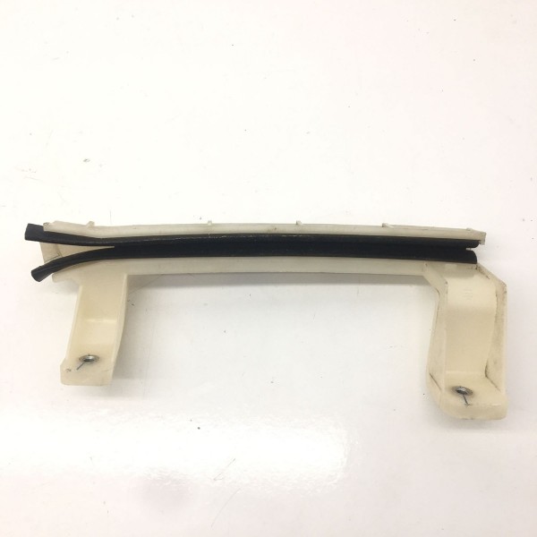 Guia Canaleta Vidro Dianteiro Esquerdo Fiat Mobi 520057820