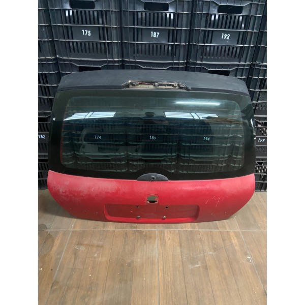 Tampa Porta Mala Renault Clio Hatch 2000 Até 2004 Original Vermelho