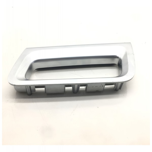 Moldura Maçaneta Interna Porta Traseira Dir Captiva 08 A 16 Traseira