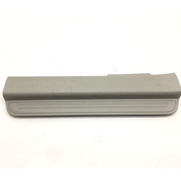 Soleira Porta Gm Captiva 2009 Dianteira Esquerda 96630458