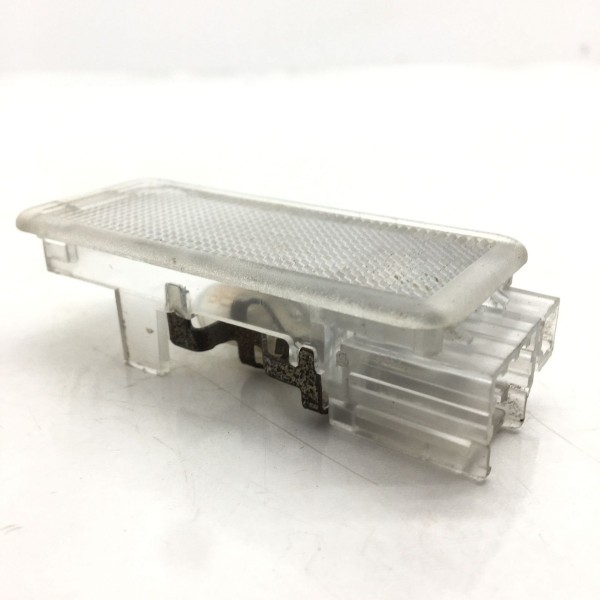 Luz Lanterna Porta Malas Citroen Xsara Picasso Ano 2001-2011