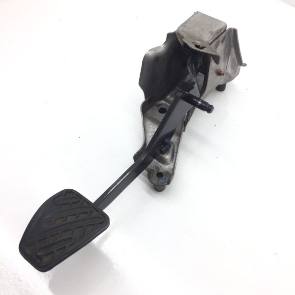 Pedal Freio Nissan Versa 1.6 2015 2016 Manual Original