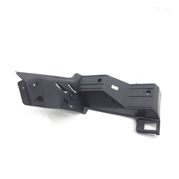 Suporte Guia Direito Parachoque Traseiro Polo 03/11 Hatch