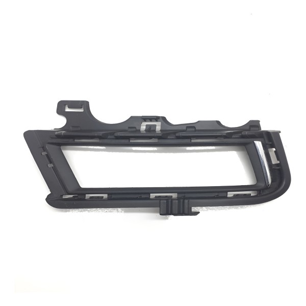 Grade Moldura Milha Golf 2013 2014 2015 2016 2017 C/f Cro Ld Preta