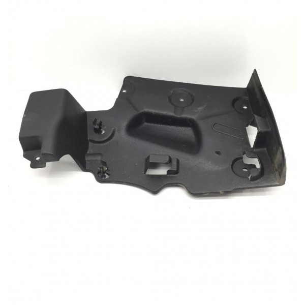 Moldura Acabamento Porta Mala Clio Sedan Lado Esquerdo