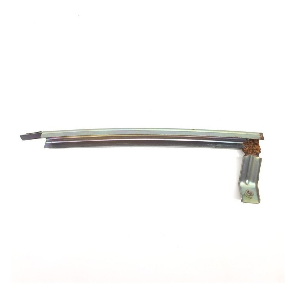 Guia Vidro Porta Direita Saveiro Cross Cd 2015 5u3837417