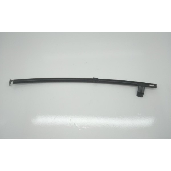 Guia Vidro Da Porta Traseira Direita Nissan Versa 2015