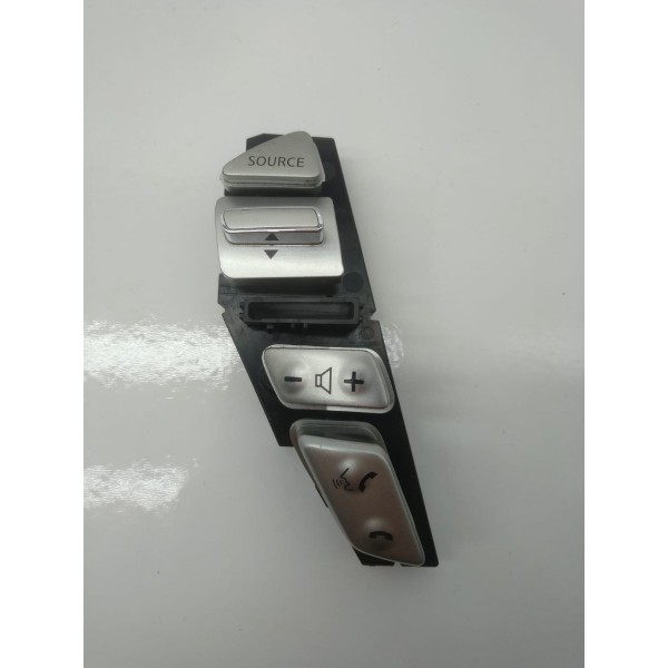 Comando Do Volante Do Nissan Versa 2015/2019 Original