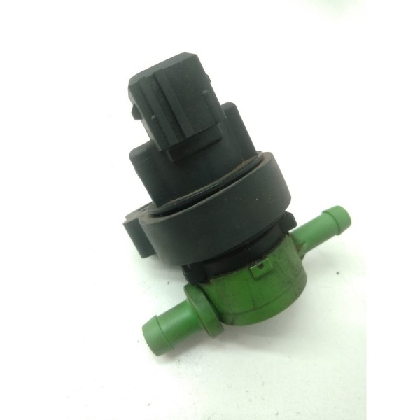 Válvula Canister Mercedes C180 2011 2012 Original 0004708793