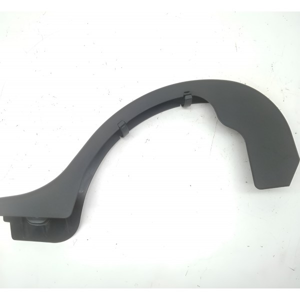 Moldura Dobradiça Direito Porta Malas Mercedes C180 2012