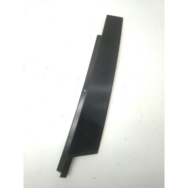 Acabamento Dianteiro Esquerdo Porta Mercedes C180 2012