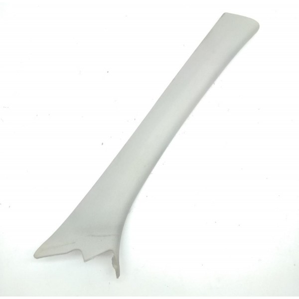 Acabamento Coluna Dianteira Direita Mercedes C180 2012