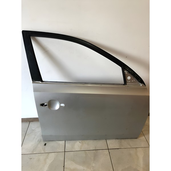 Porta Dianteira Direita Hyundai I30 2010 Original Direito Cinza