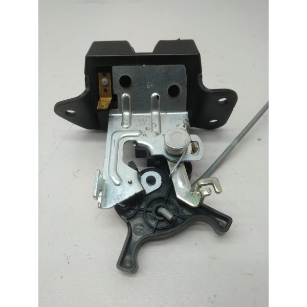 Fechadura Porta Malas Hatch 2016 Original
