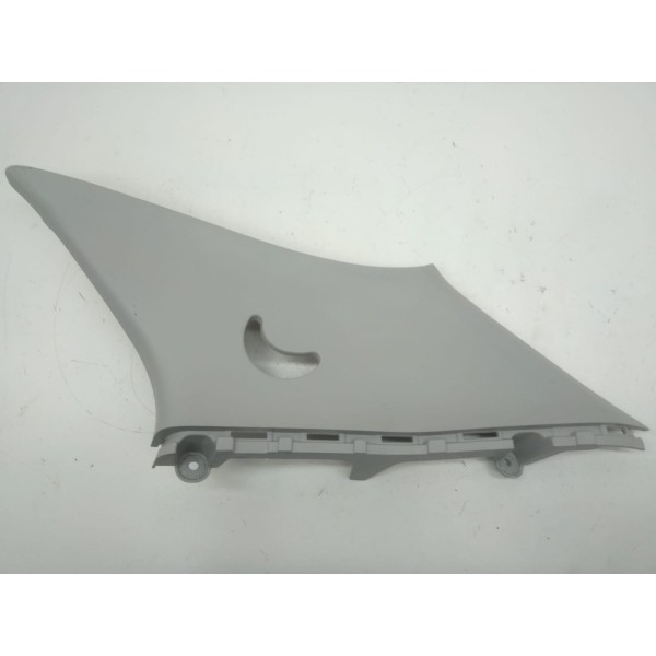 Moldura Acabamento Lateral Coluna Tras Direita Cinto Hb20