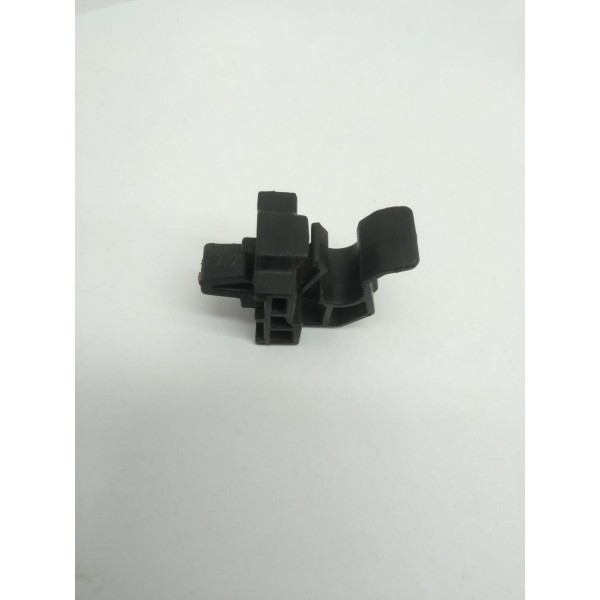 Trava Bucha Presilha Vareta Capo 811742l000 Hyundai Hb20