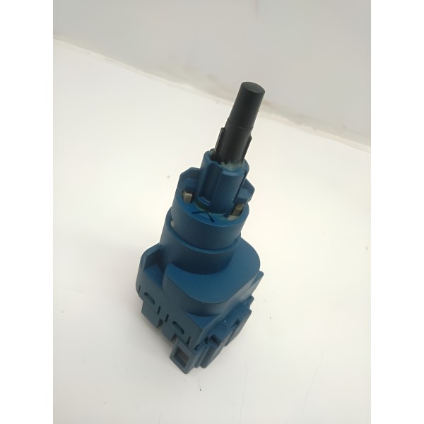 Interruptor Pedal Embreagem Amarok Bora Fox Gol Golf Polo Up Azul-turquesa