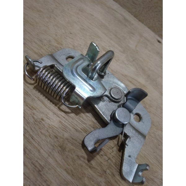 Batente E Trava Porta Malas Lancer 2016 Original